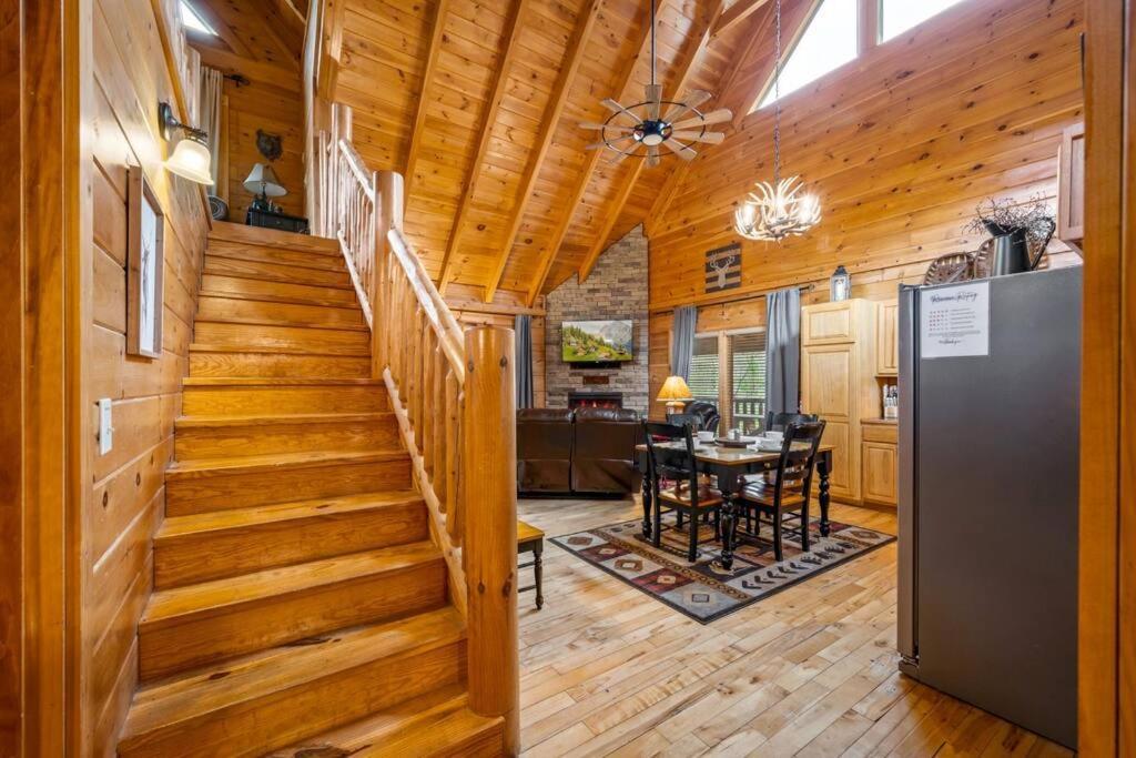 2-Bedroom Cabin With 2 Master Suites, Loft, Half-Bath And Hot Tub In A Serene Resort Setting Sevierville Dış mekan fotoğraf