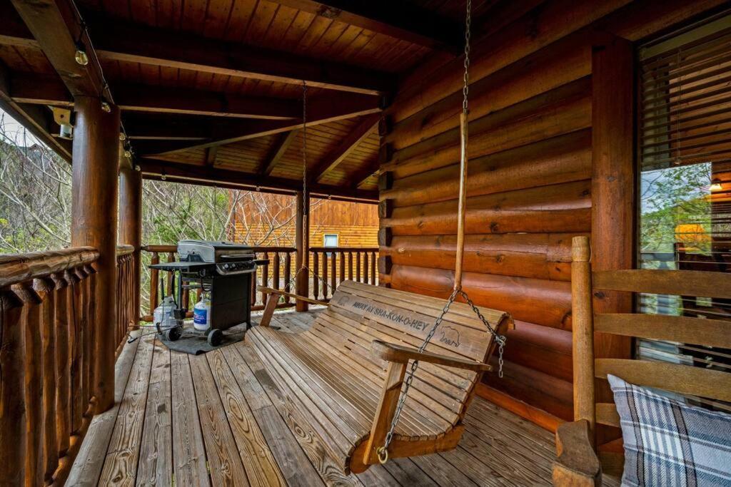 2-Bedroom Cabin With 2 Master Suites, Loft, Half-Bath And Hot Tub In A Serene Resort Setting Sevierville Dış mekan fotoğraf