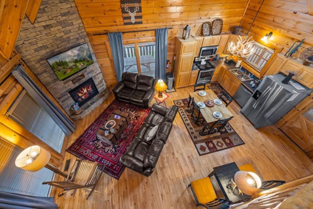 2-Bedroom Cabin With 2 Master Suites, Loft, Half-Bath And Hot Tub In A Serene Resort Setting Sevierville Dış mekan fotoğraf