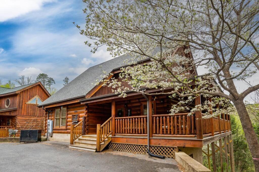 2-Bedroom Cabin With 2 Master Suites, Loft, Half-Bath And Hot Tub In A Serene Resort Setting Sevierville Dış mekan fotoğraf